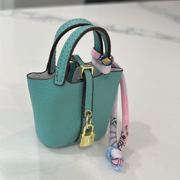Cute. Mini Bag Charm. - Picture 12 of 12